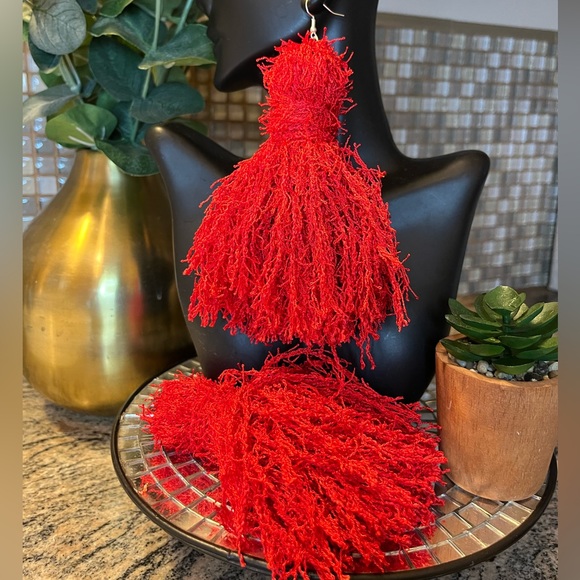 TASSEL EARRINGS - Picture 1 of 2